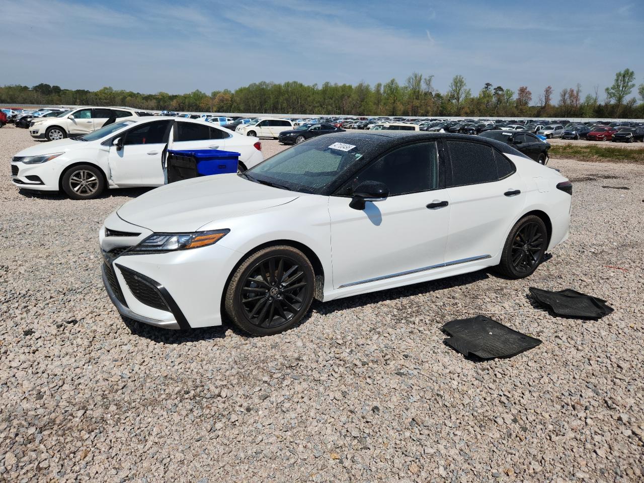 2024 TOYOTA CAMRY
