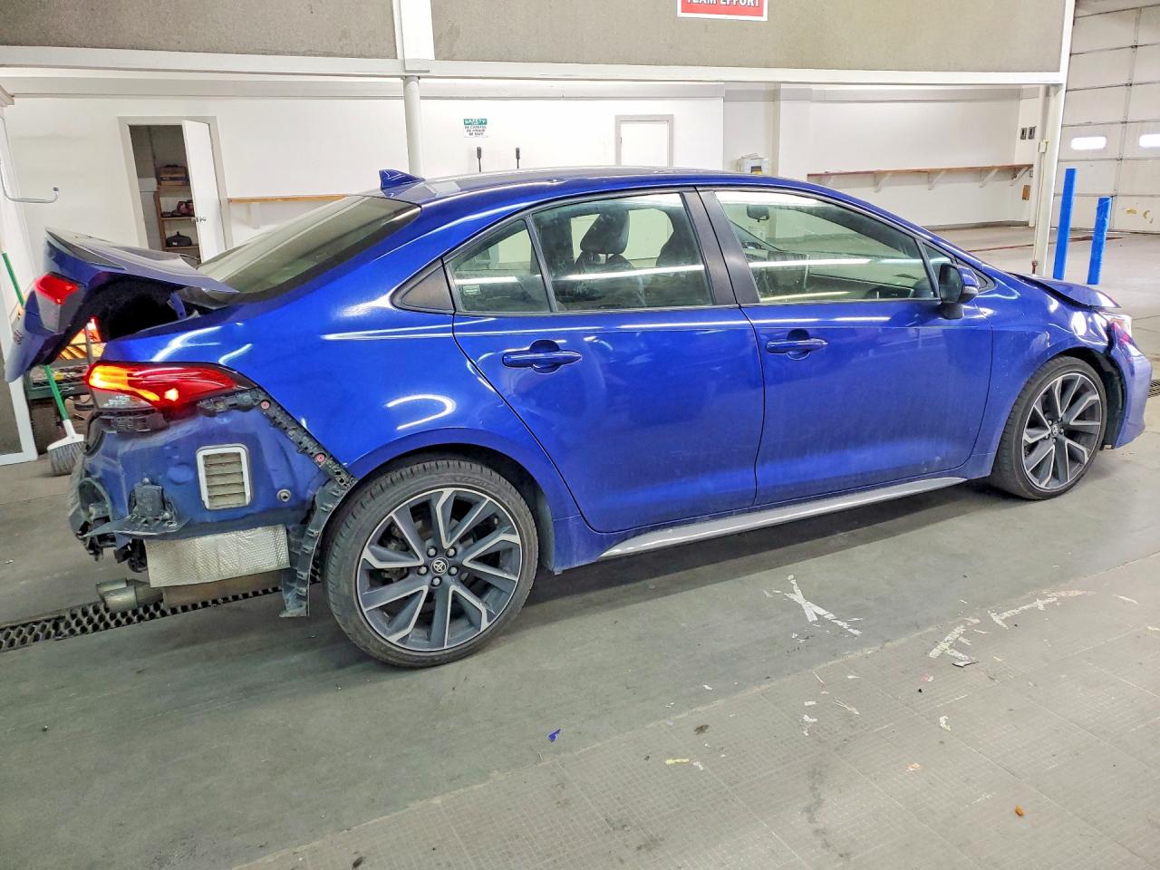 2021 TOYOTA COROLLA XSE photo 7