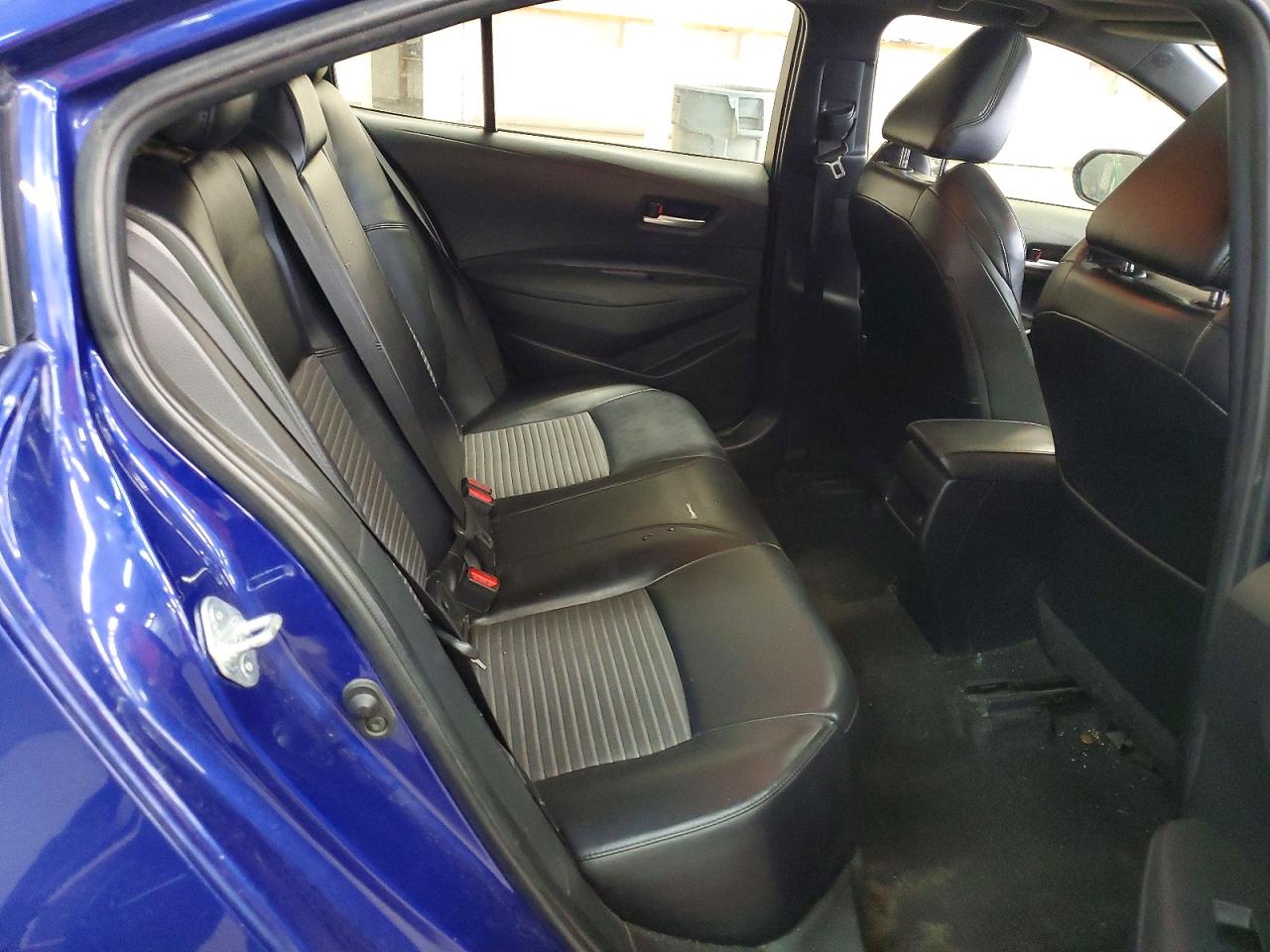 2021 TOYOTA COROLLA XSE photo 28