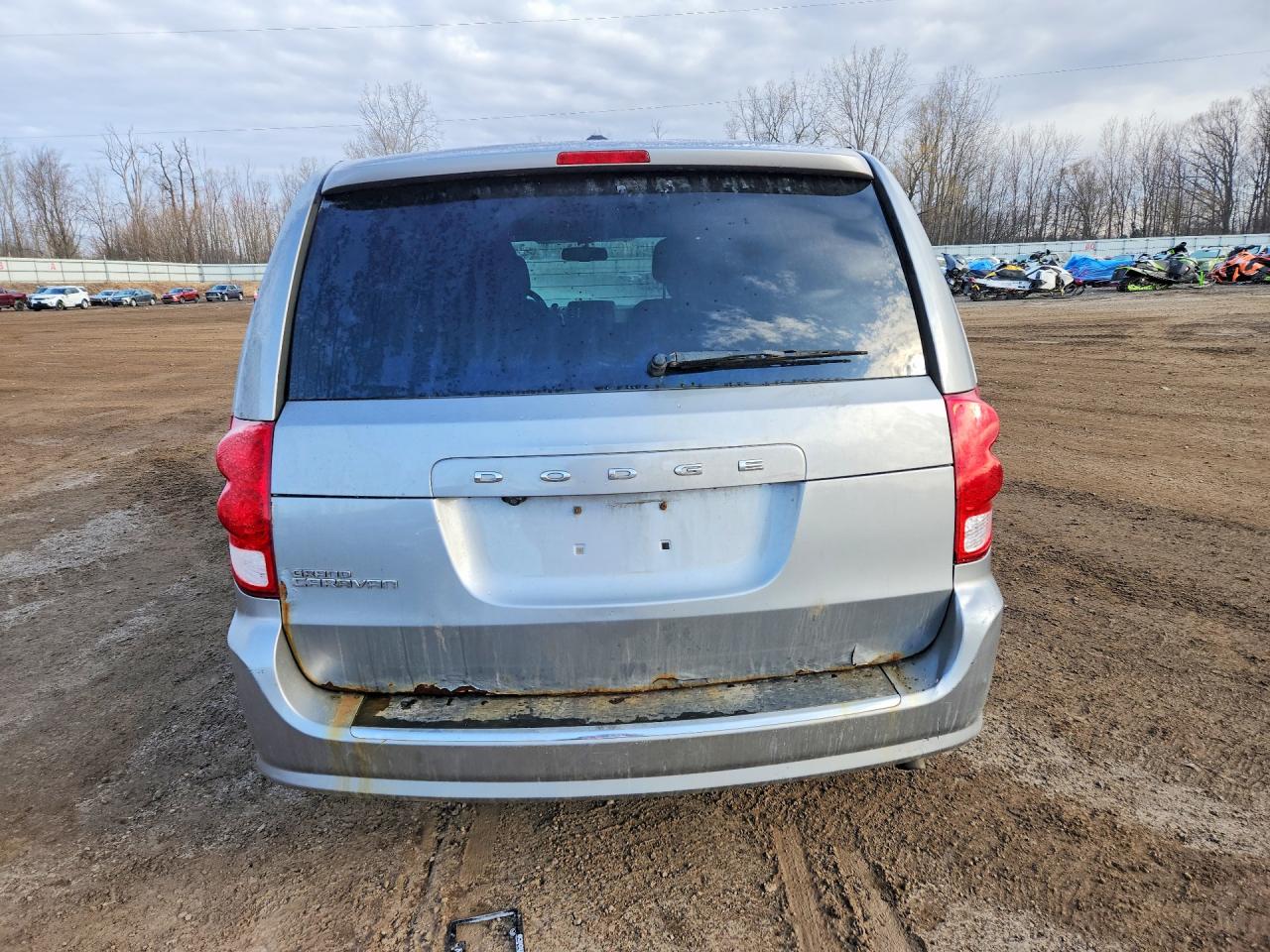 2013 DODGE GRAND CARAVAN SE photo 6