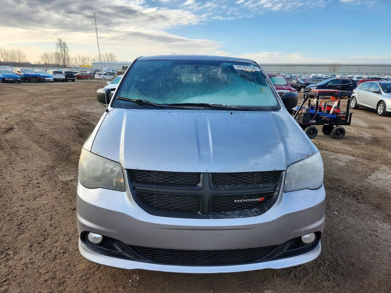 2013 DODGE GRAND CARAVAN SE photo 5