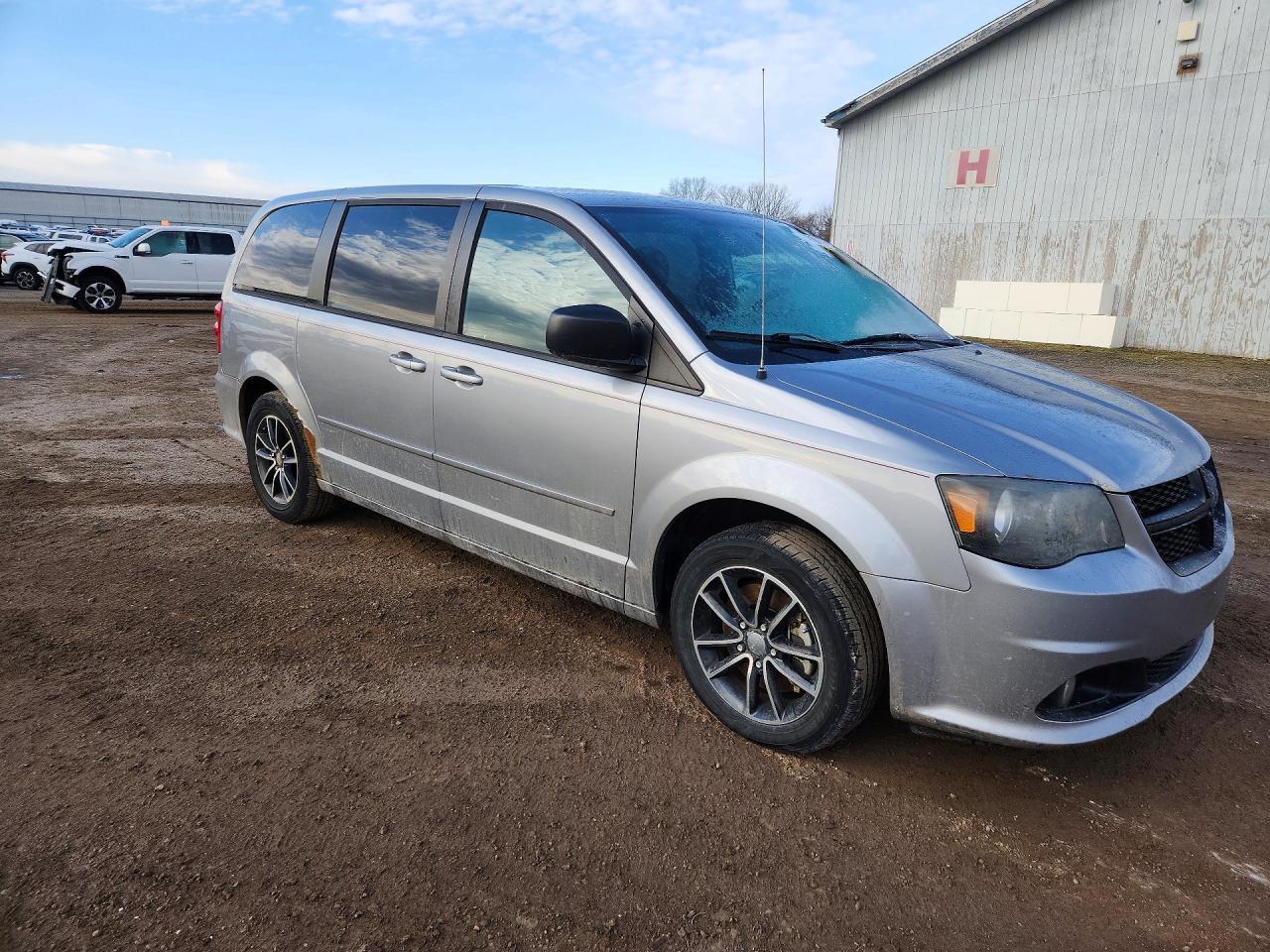 2013 DODGE GRAND CARAVAN SE photo 4
