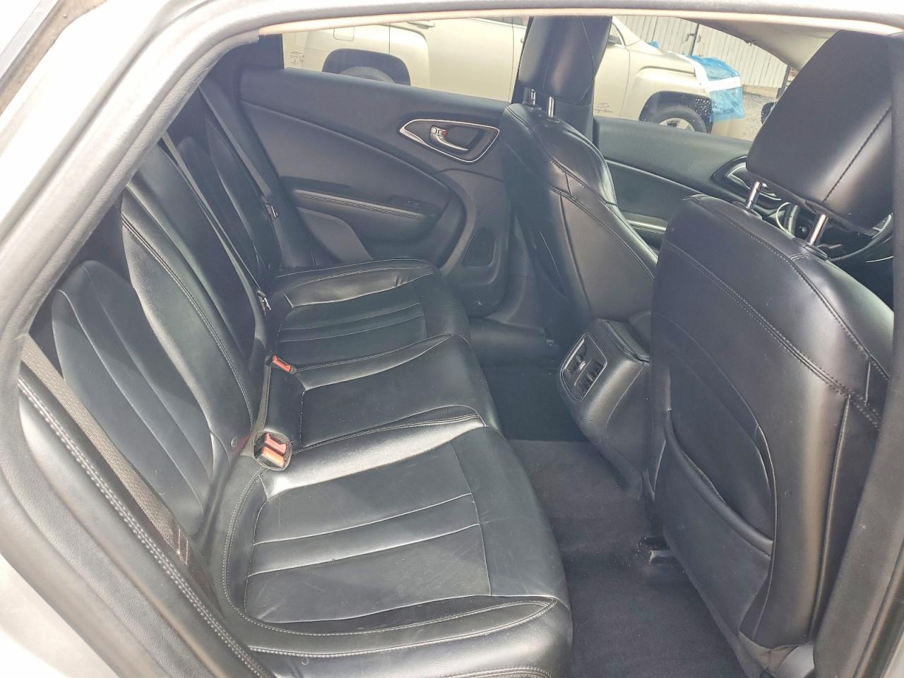 2015 CHRYSLER 200 C photo 10