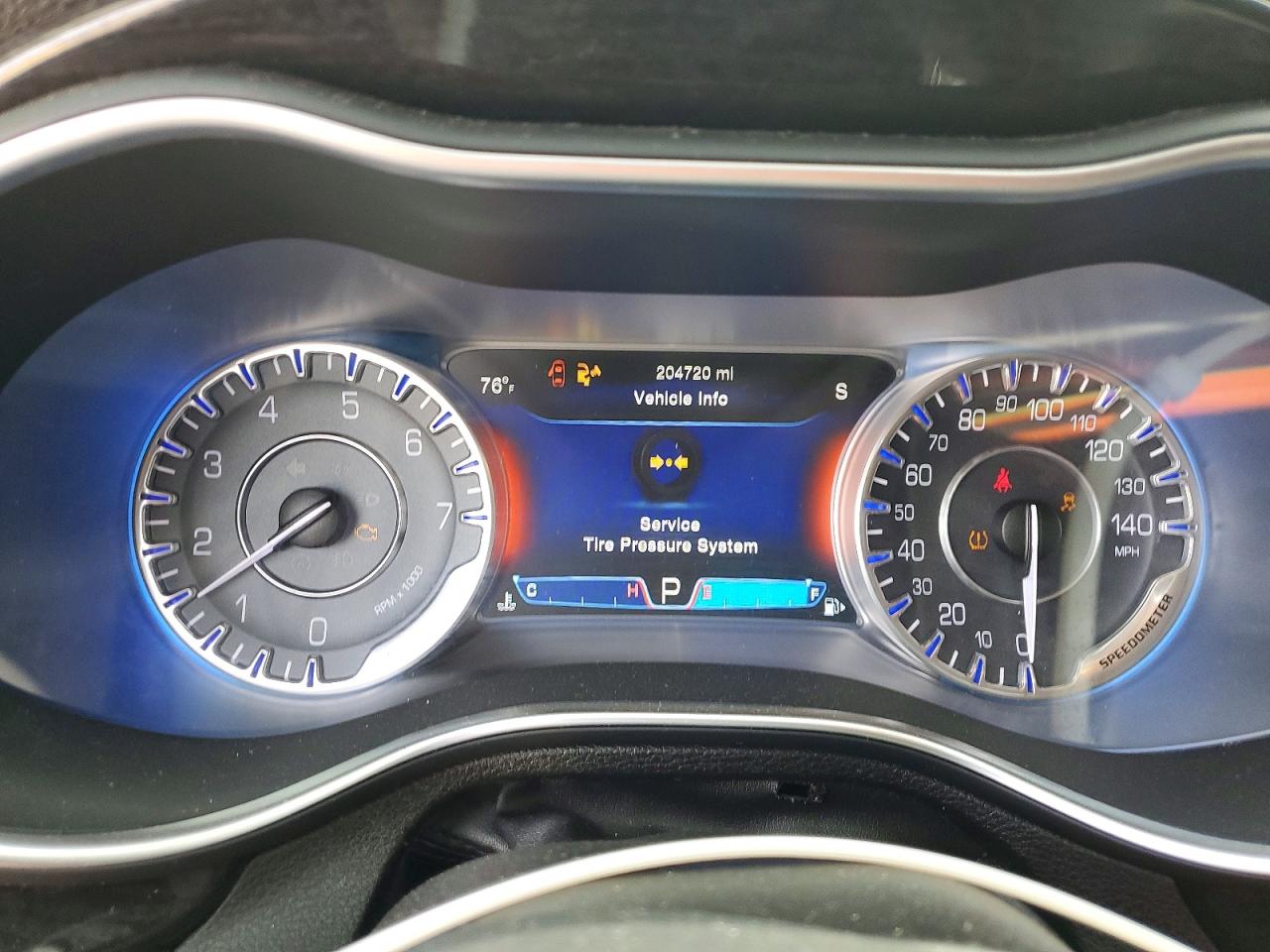 2015 CHRYSLER 200 C photo 9