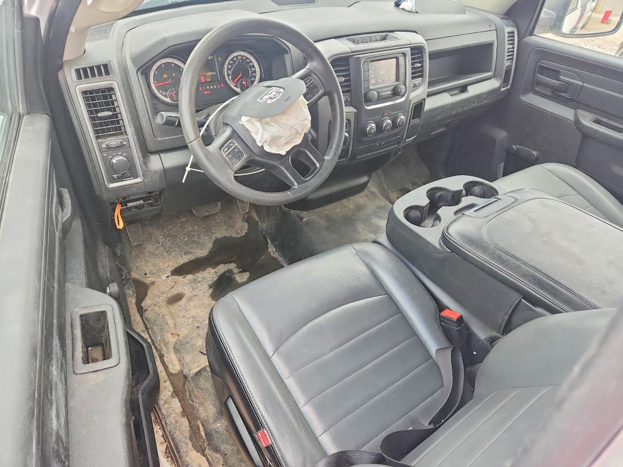 2022 RAM 1500 CLASSIC TRADESMAN photo 8