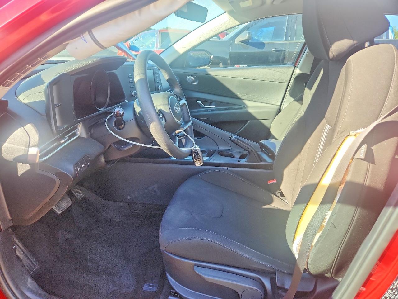 2022 HYUNDAI ELANTRA SEL photo 19