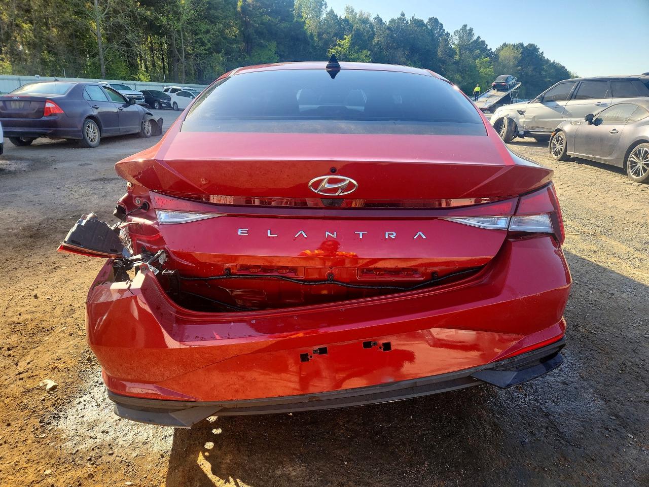 2022 HYUNDAI ELANTRA SEL photo 16