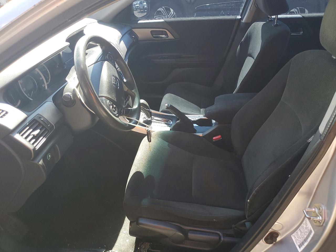 2013 HONDA ACCORD LX photo 7