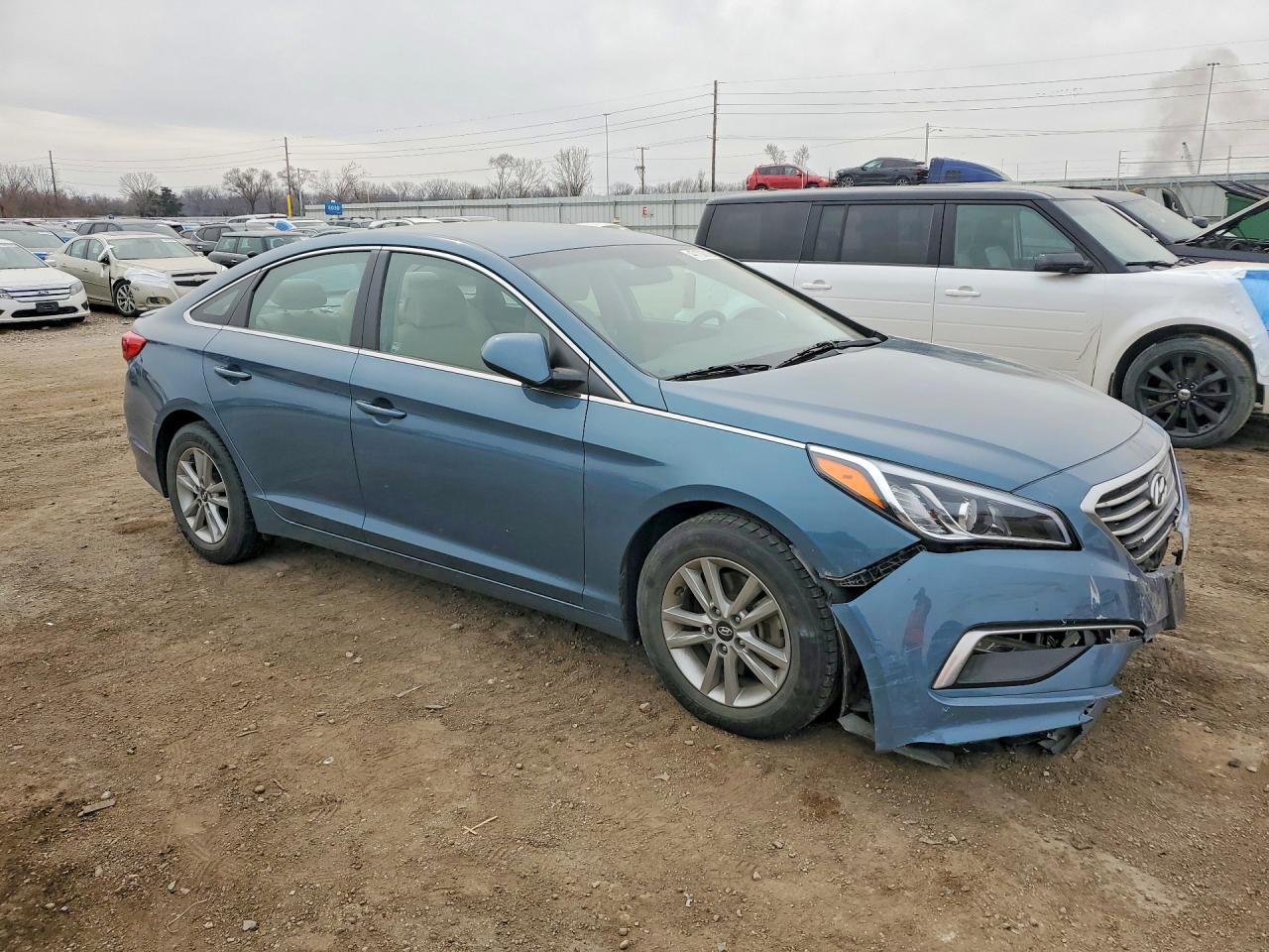 2015 HYUNDAI SONATA SE photo 4