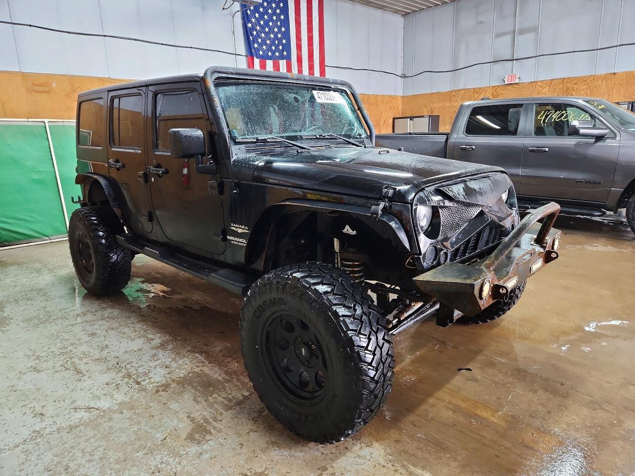 2012 JEEP WRANGLER UNLIMITED SAHARA photo 10