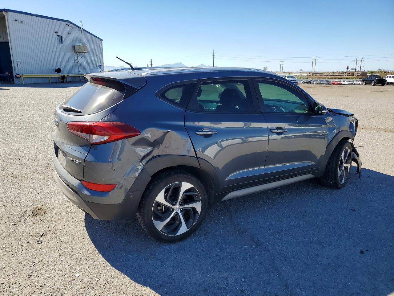 2017 HYUNDAI TUCSON SPORT photo 3