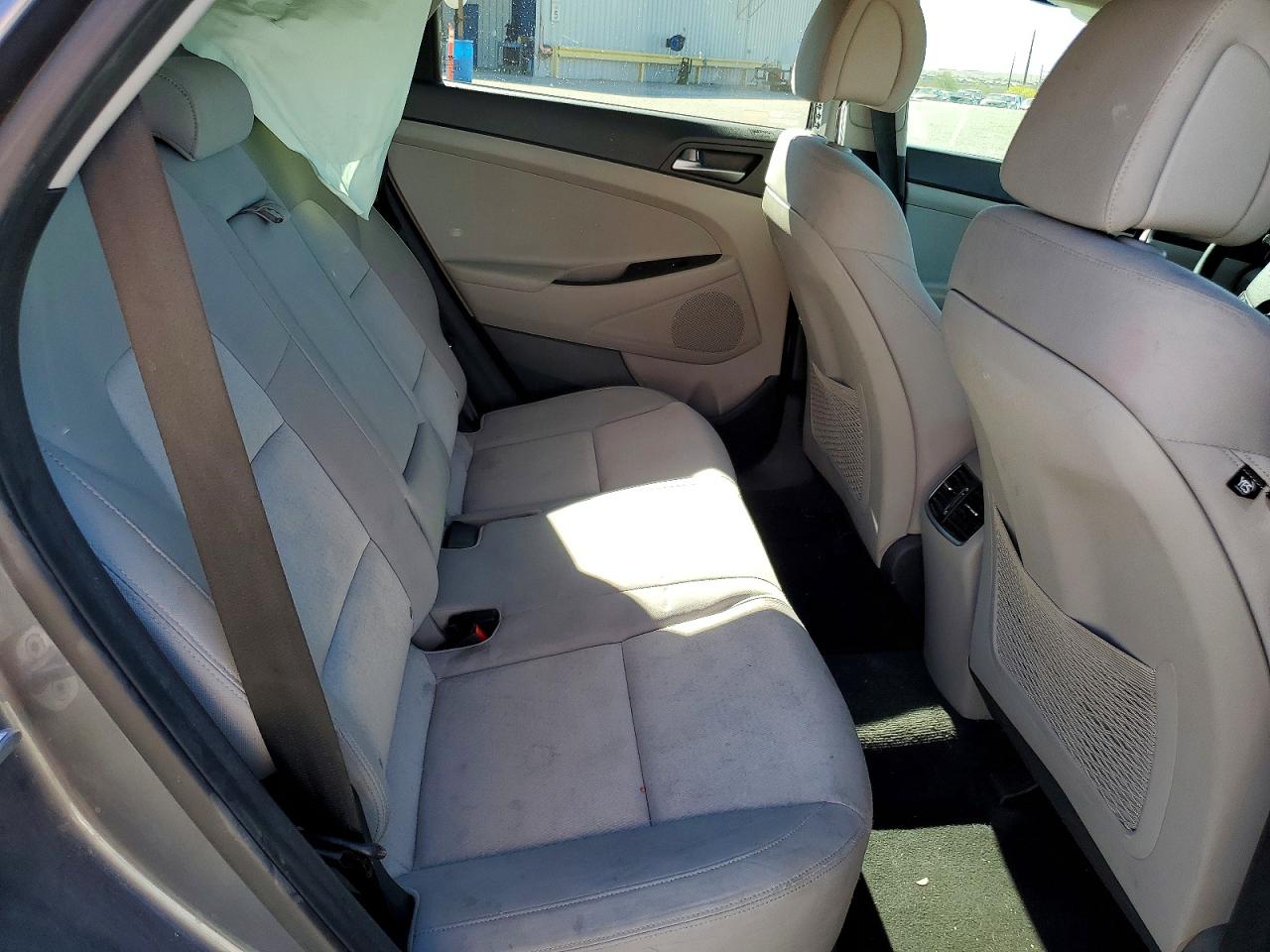 2017 HYUNDAI TUCSON SPORT photo 10