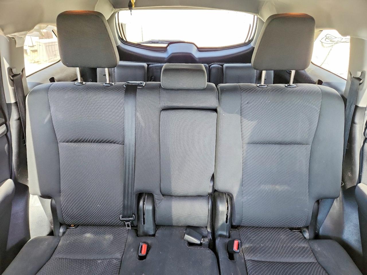 2019 TOYOTA HIGHLANDER LE photo 19