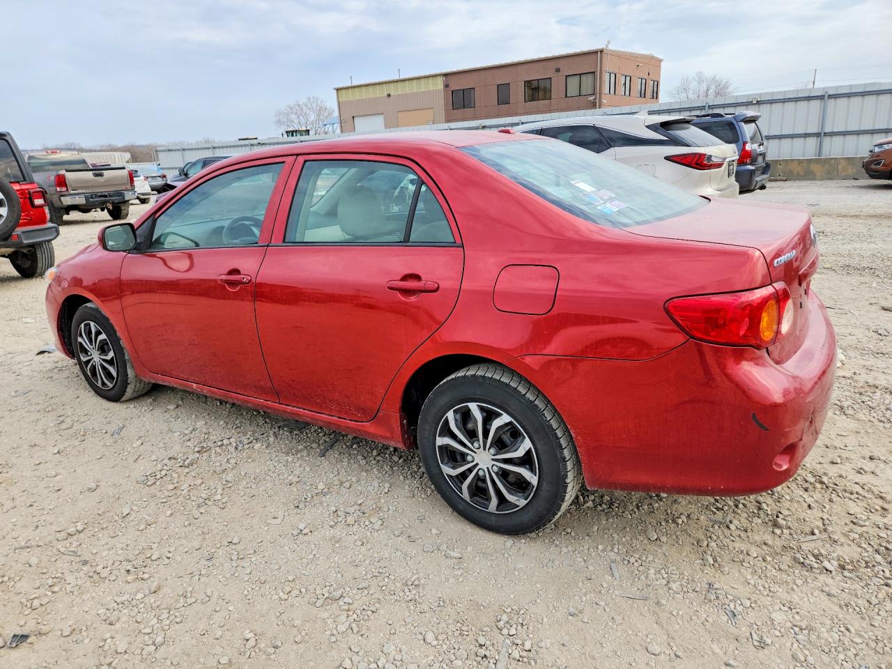 2010 TOYOTA COROLLA LE photo 3