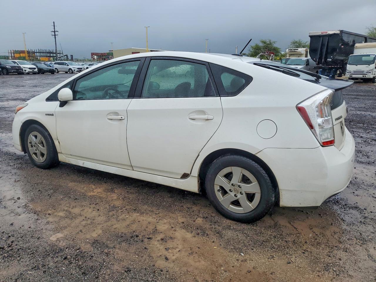 2010 TOYOTA PRIUS I photo 2