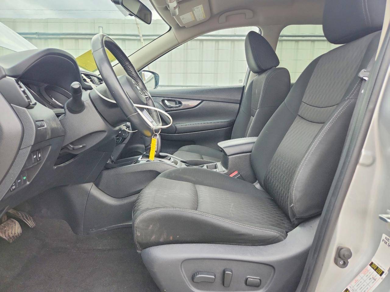 2018 NISSAN ROGUE SV photo 7