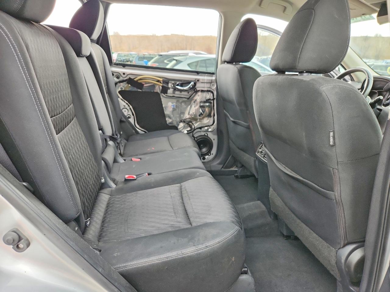 2018 NISSAN ROGUE SV photo 11