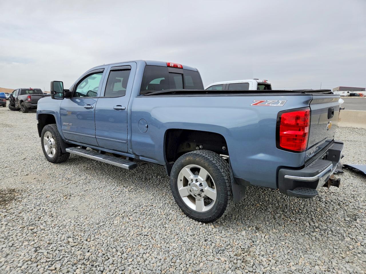 2016 CHEVROLET SILVERADO K2500 HEAVY DUTY LT photo 3