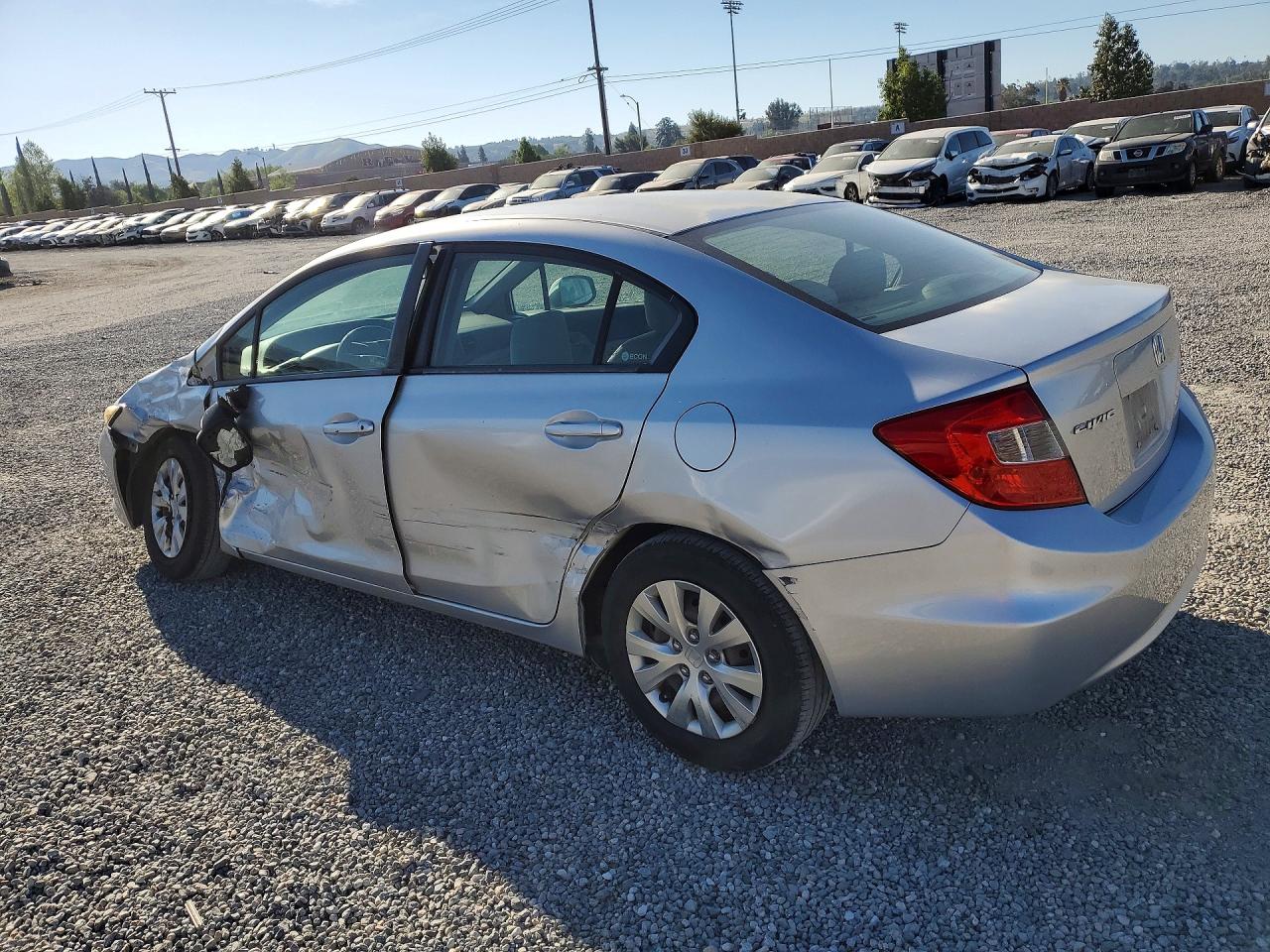 2012 HONDA CIVIC LX photo 2