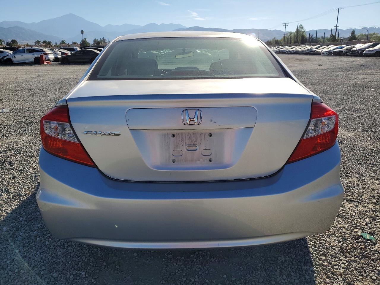 2012 HONDA CIVIC LX photo 6
