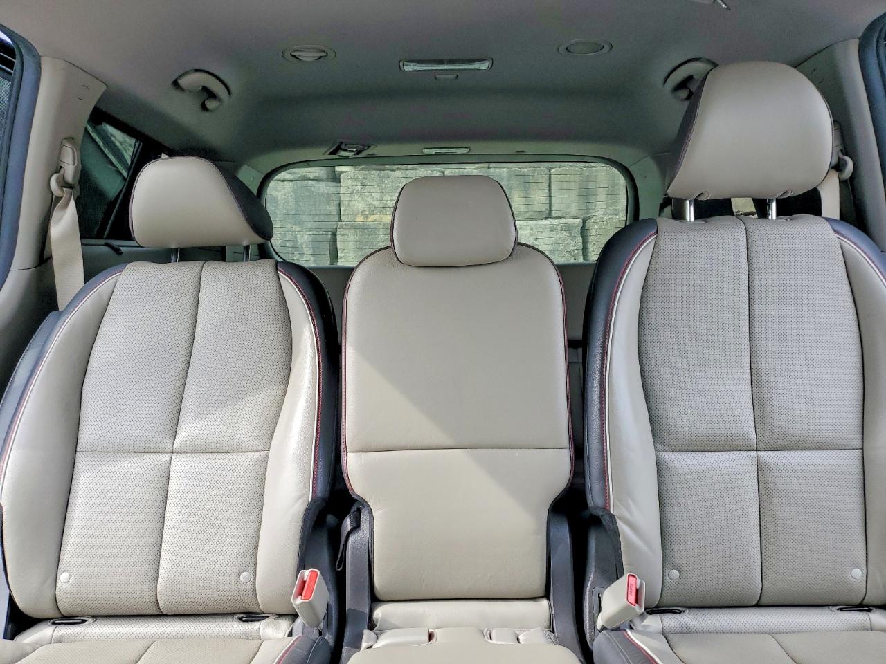 2016 KIA SEDONA EX photo 10
