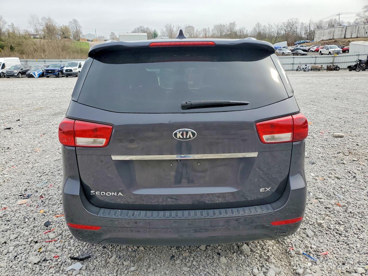 2016 KIA SEDONA EX photo 6