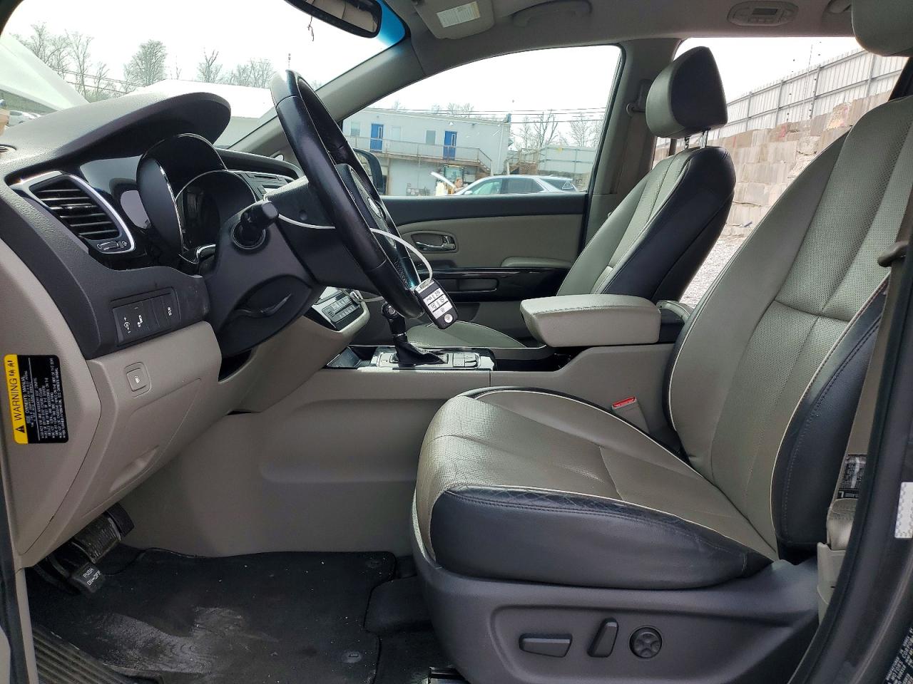 2016 KIA SEDONA EX photo 7