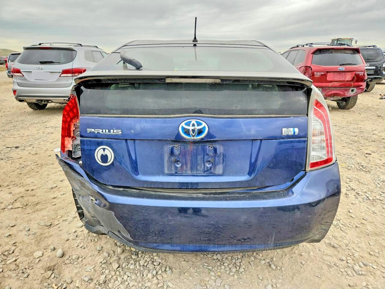 2012 TOYOTA PRIUS TWO photo 11