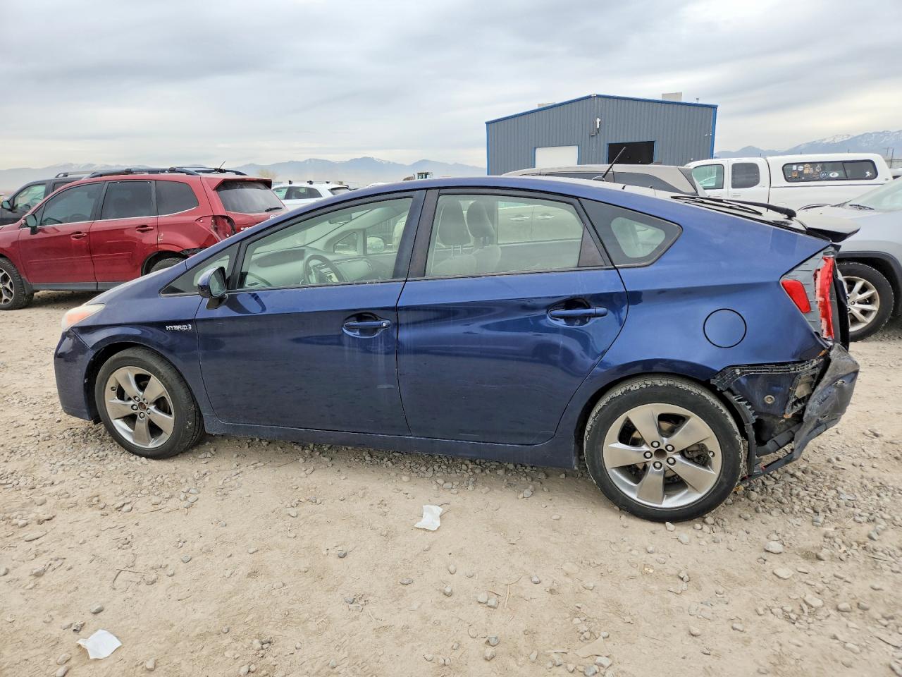 2012 TOYOTA PRIUS TWO photo 3