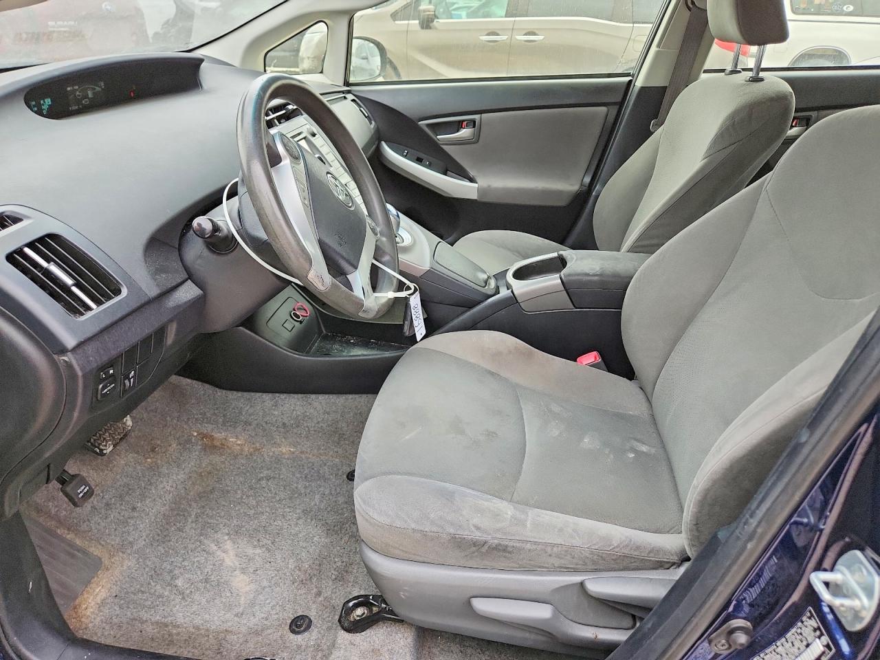 2012 TOYOTA PRIUS TWO photo 13