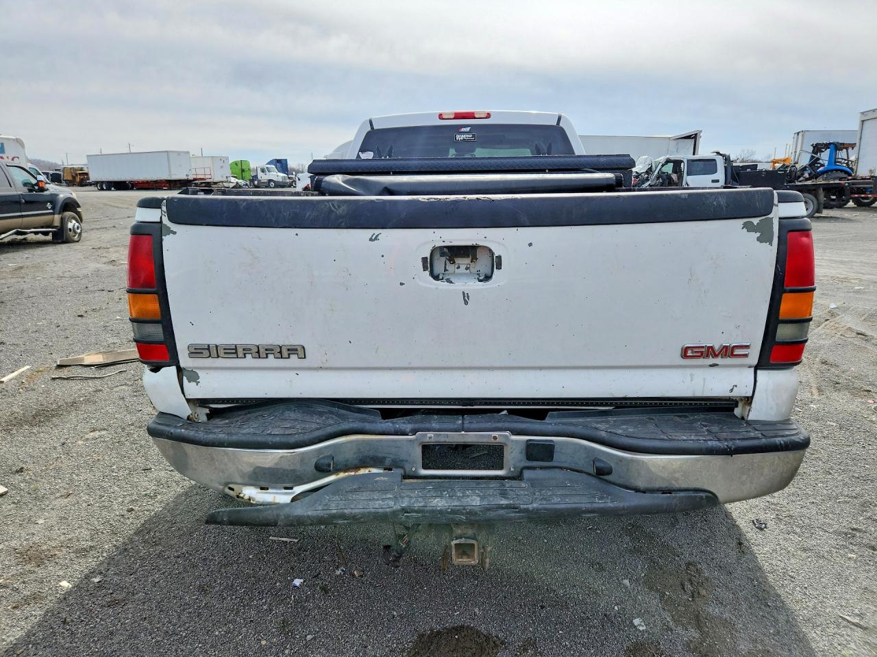 2007 GMC NEW SIERRA K3500 photo 6