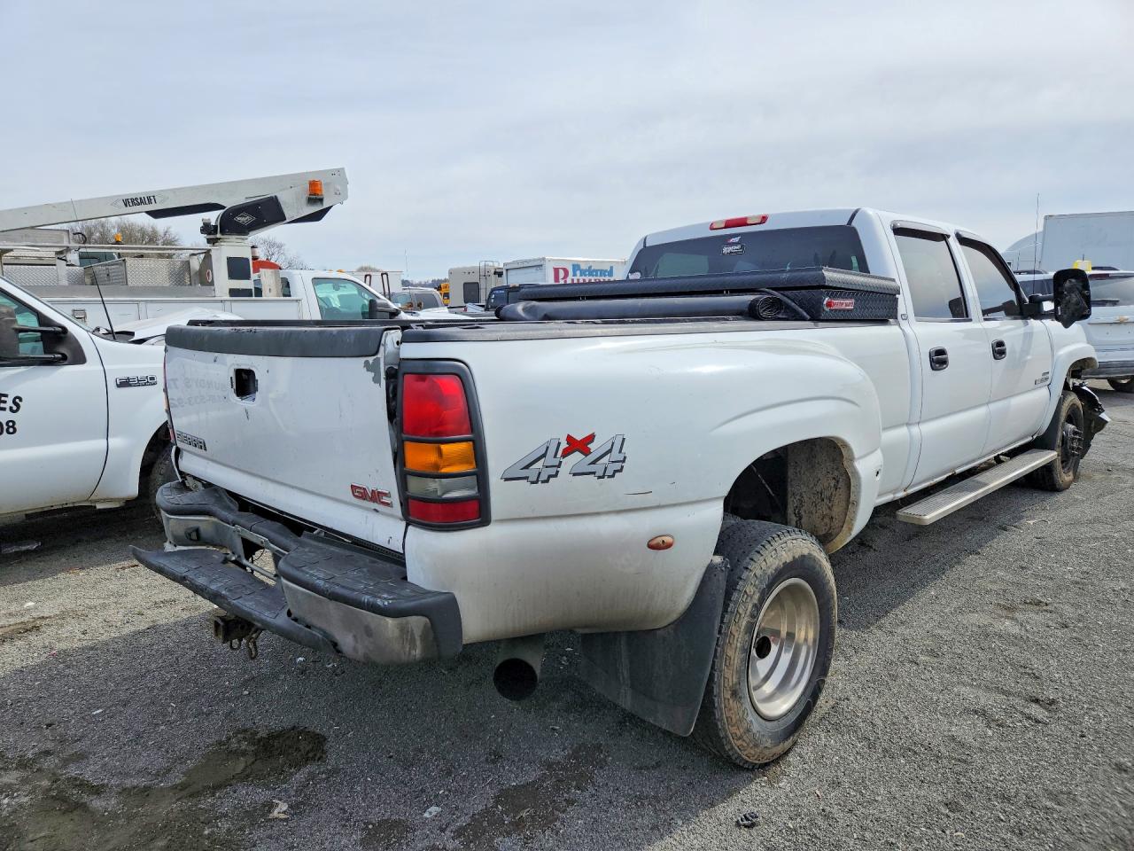 2007 GMC NEW SIERRA K3500 photo 3