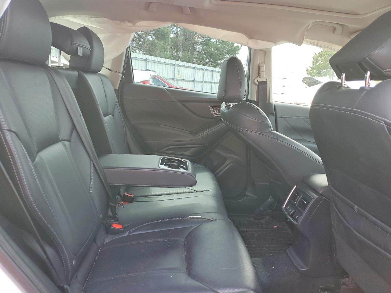 2022 SUBARU FORESTER TOURING photo 11