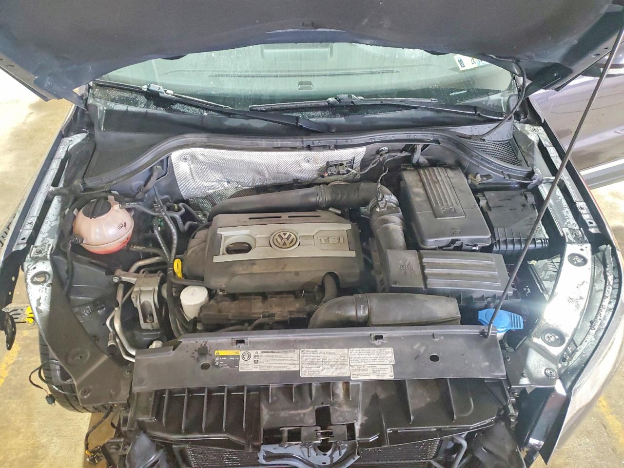 2016 VOLKSWAGEN TIGUAN S photo 12