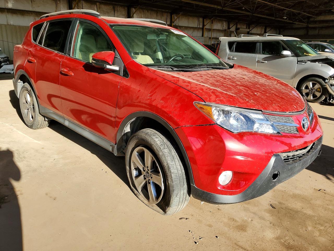 2015 TOYOTA RAV4 XLE photo 7
