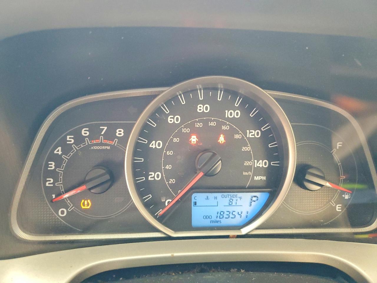 2015 TOYOTA RAV4 XLE photo 17