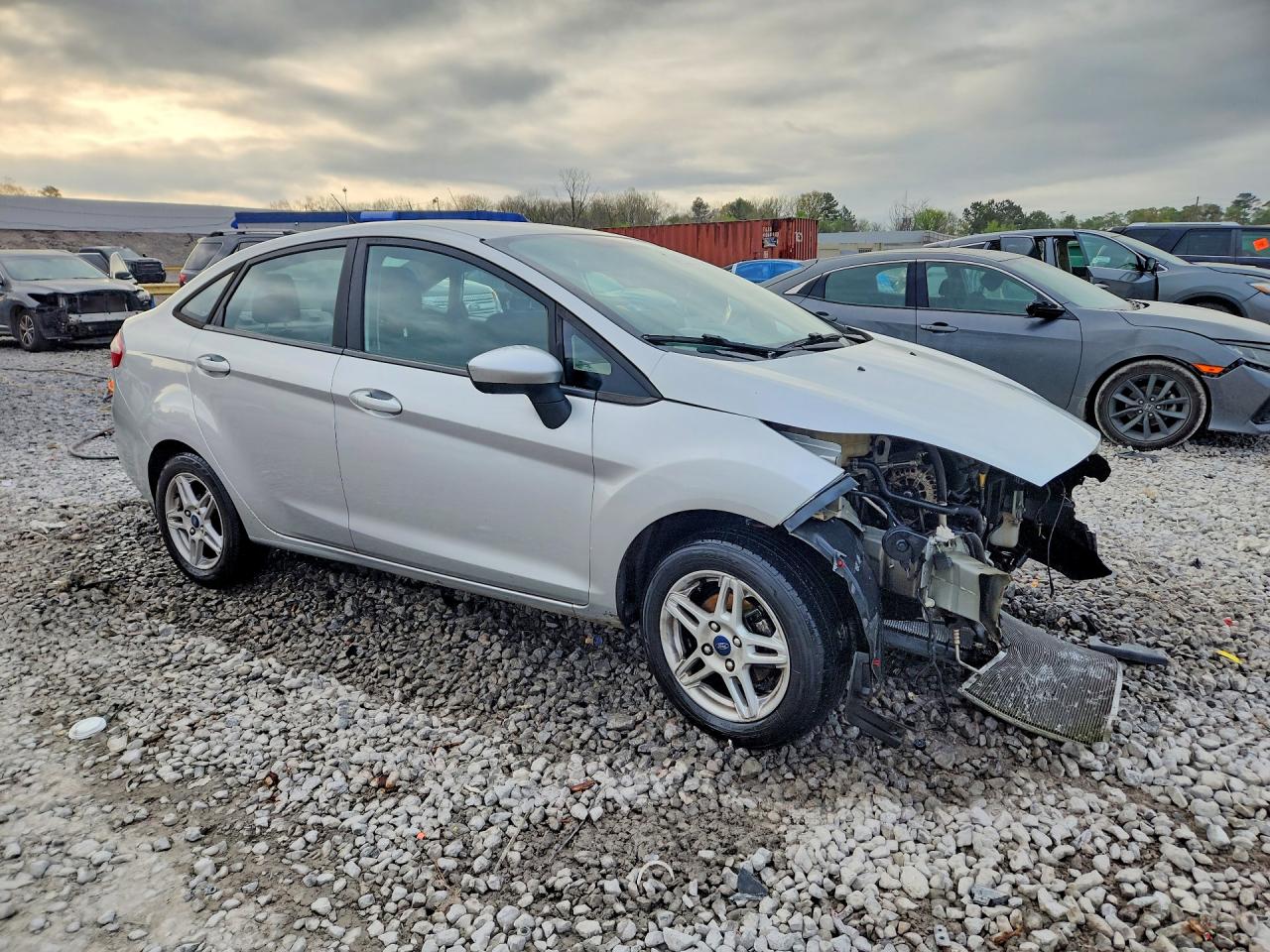 2019 FORD FIESTA SE photo 4