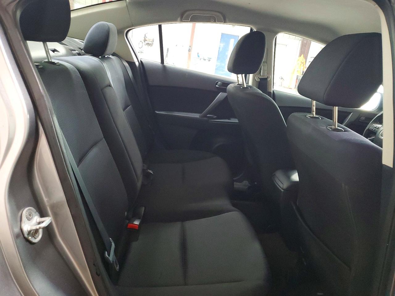 2010 MAZDA 3 I photo 19