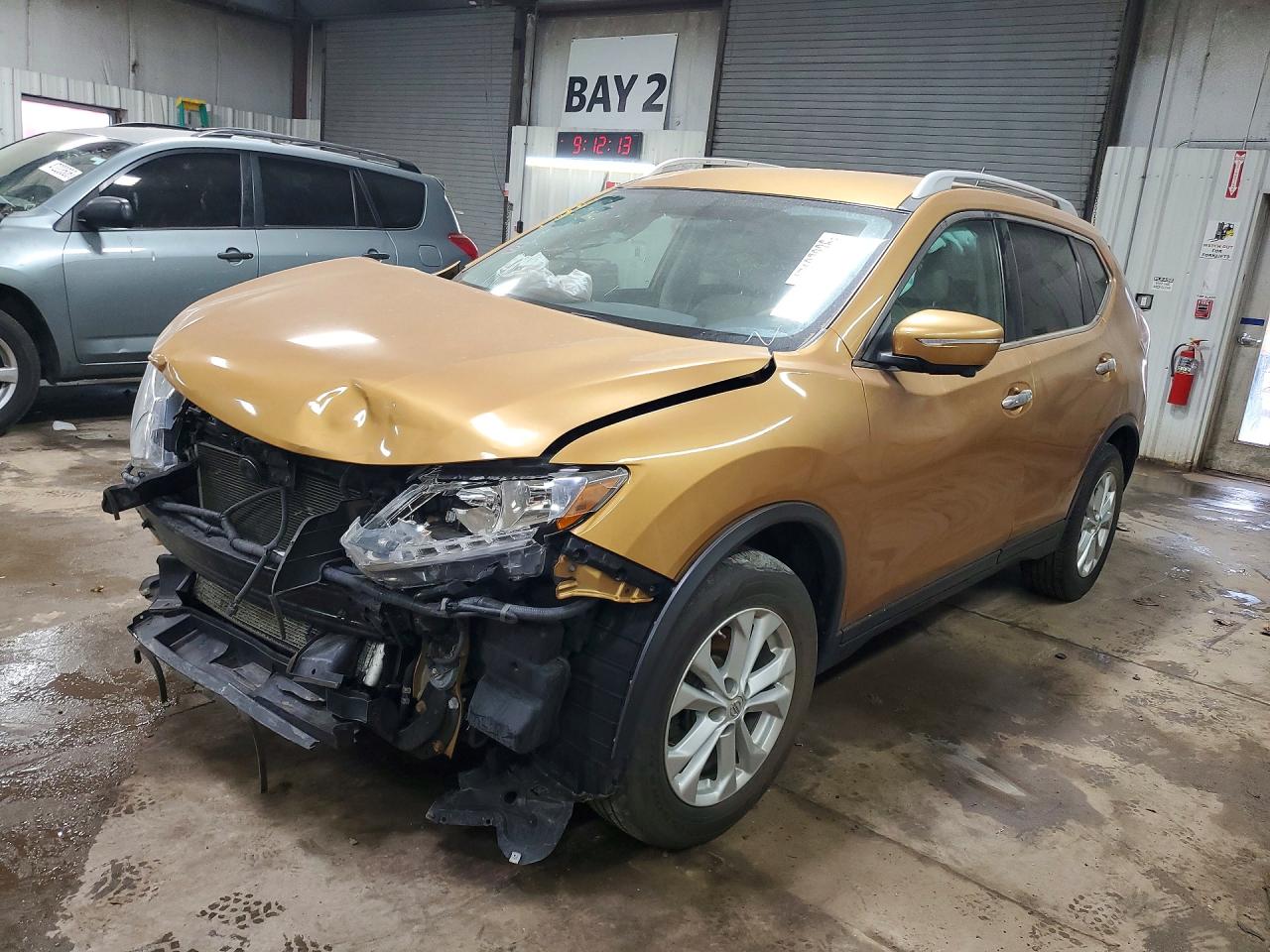 2014 NISSAN ROGUE