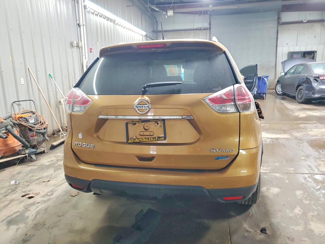 2014 NISSAN ROGUE S photo 11