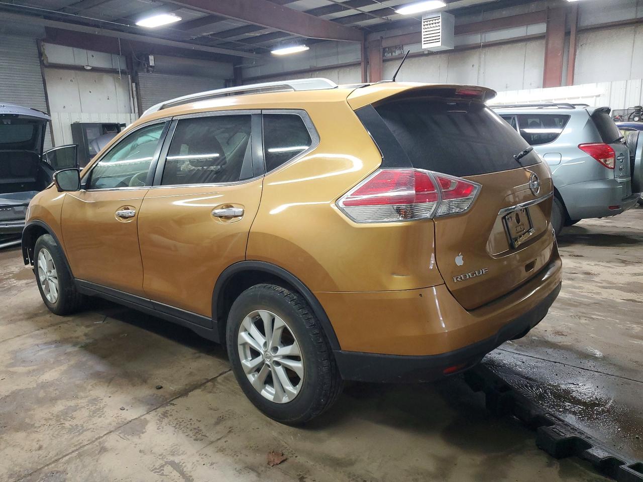 2014 NISSAN ROGUE S photo 3