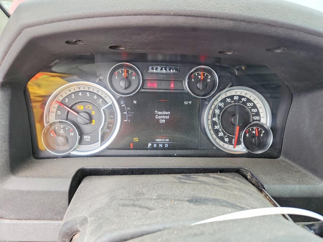 2013 RAM 1500 SLT photo 25