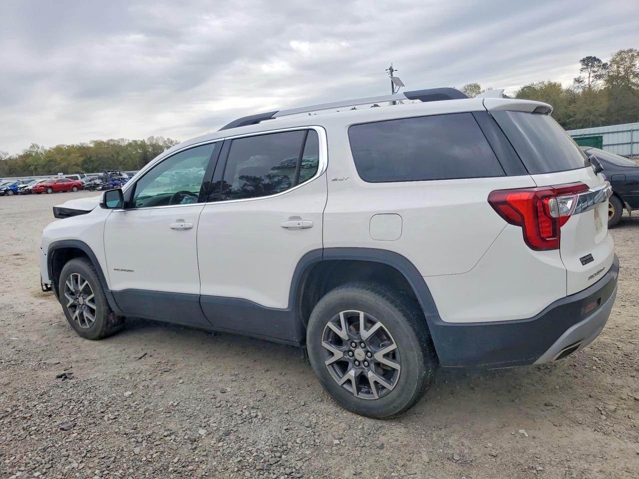 2023 GMC ACADIA SLT photo 4