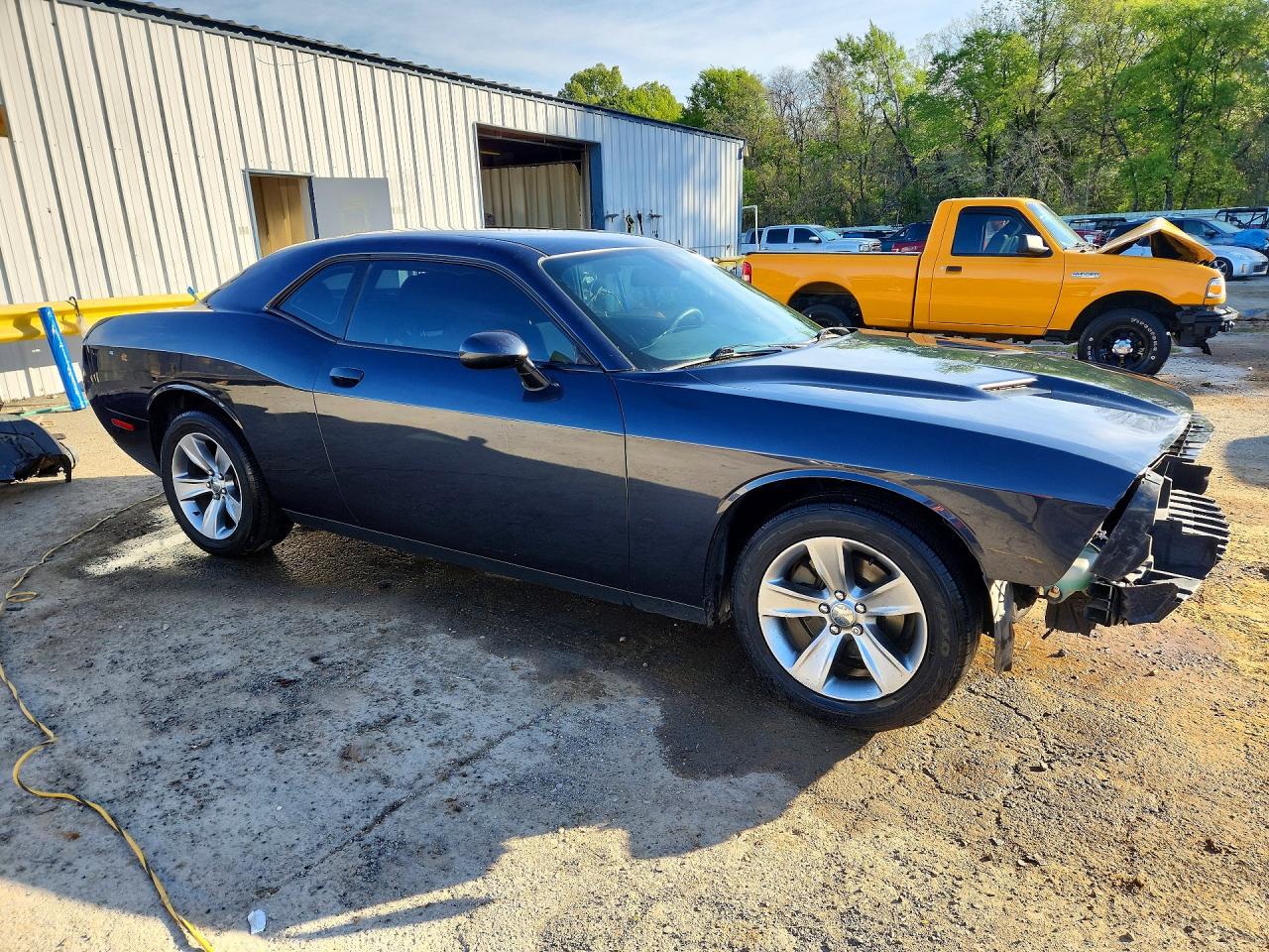 2016 DODGE CHALLENGER SXT photo 7