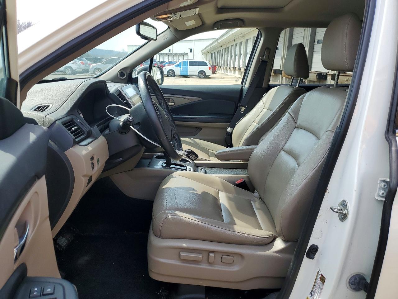 2016 HONDA PILOT EXL photo 7