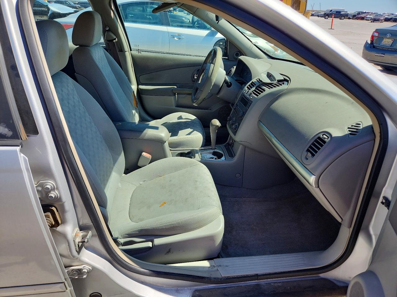 2005 CHEVROLET MALIBU LS photo 7