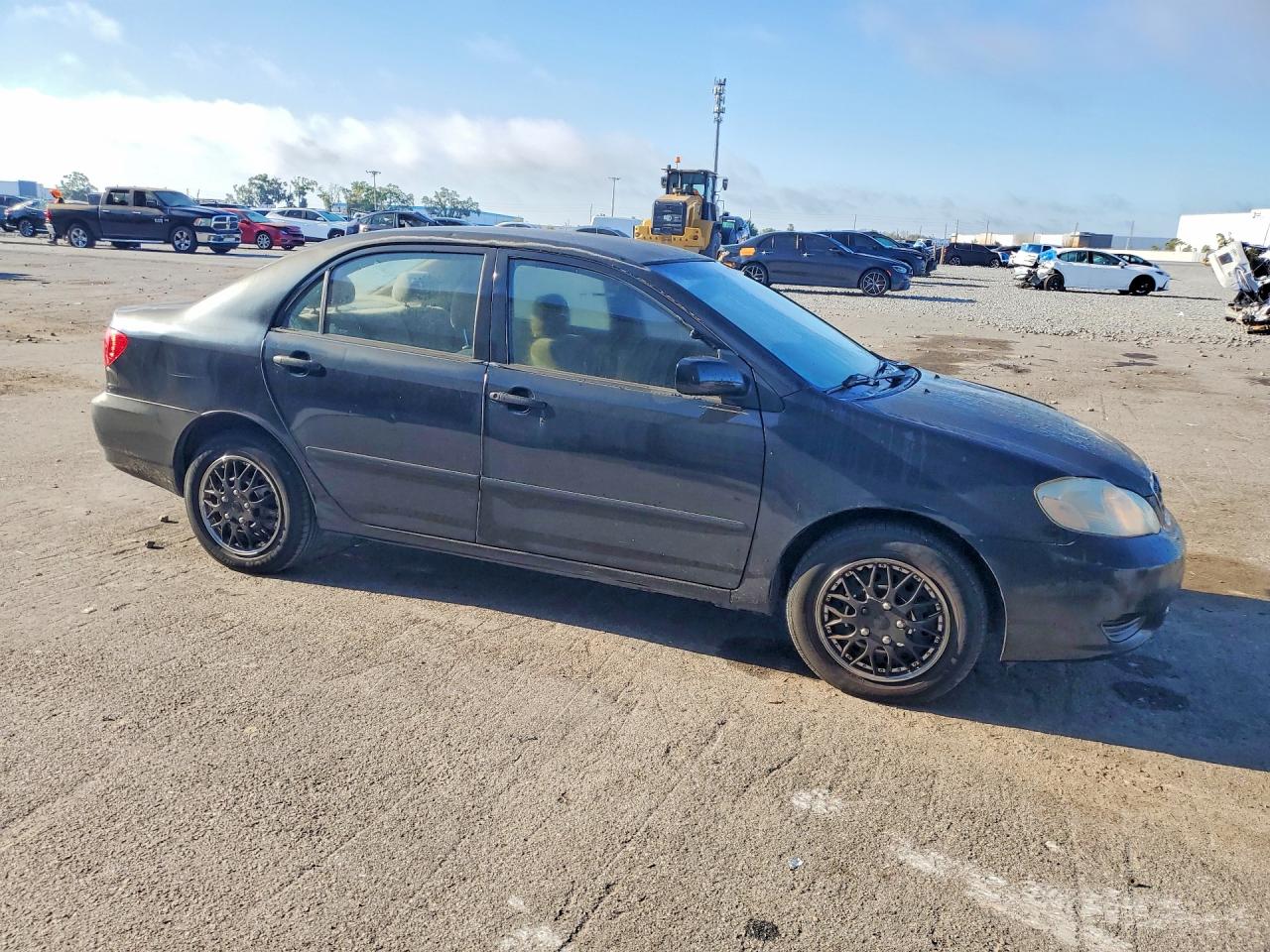 2003 TOYOTA COROLLA LE photo 4