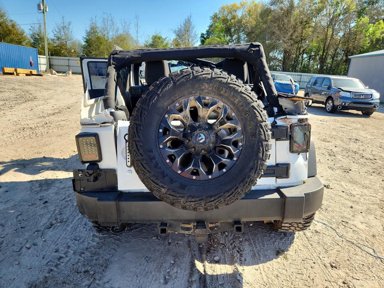 2015 JEEP WRANGLER UNLIMITED SPORT photo 16
