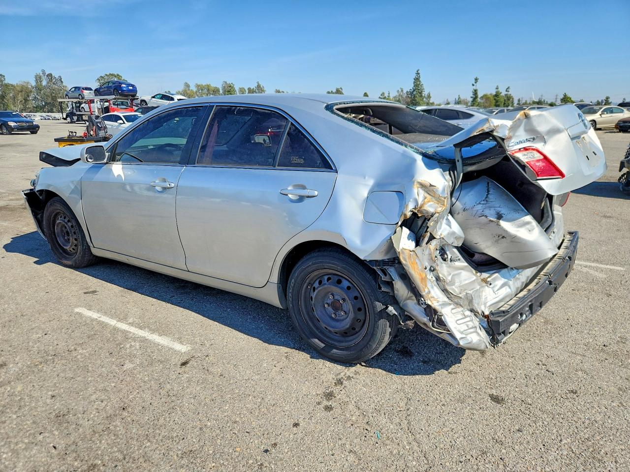 2007 TOYOTA CAMRY LE photo 3
