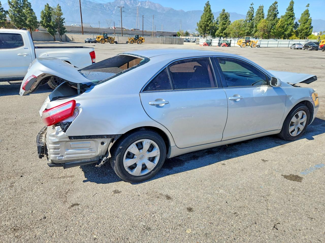 2007 TOYOTA CAMRY LE photo 5